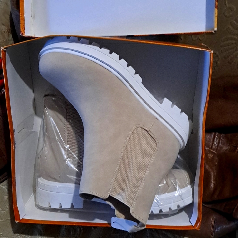 Women's ankle boots